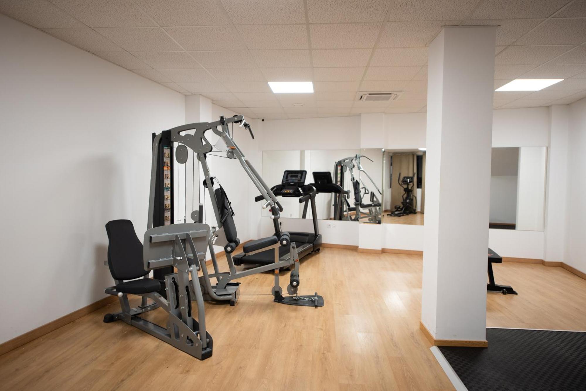 Apartamento Apartamento Centrico La Merced 2 - Free Parking & Free Gym Málaga Exterior foto