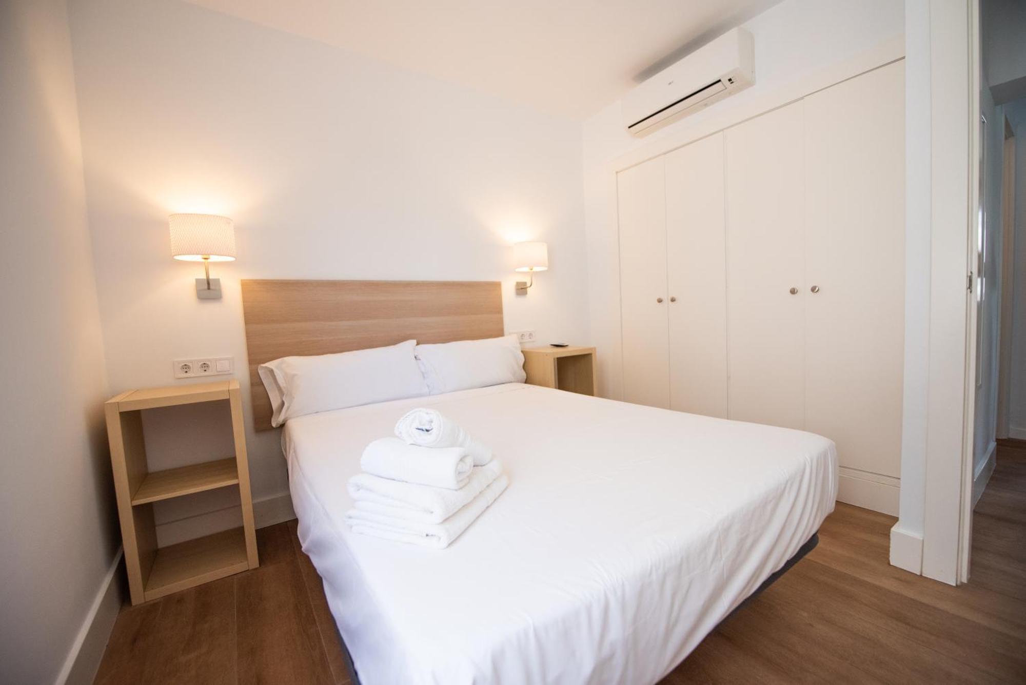 Apartamento Apartamento Centrico La Merced 2 - Free Parking & Free Gym Málaga Exterior foto